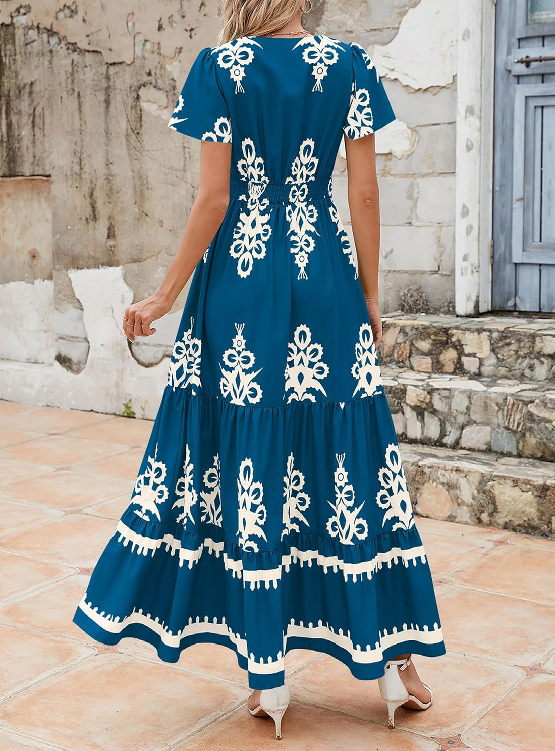 Womens 2025 Summer Casual V Neck Boho Maxi Dress Flowy Aline Bell Sleeve Tiered Floral Dresses with Pocket