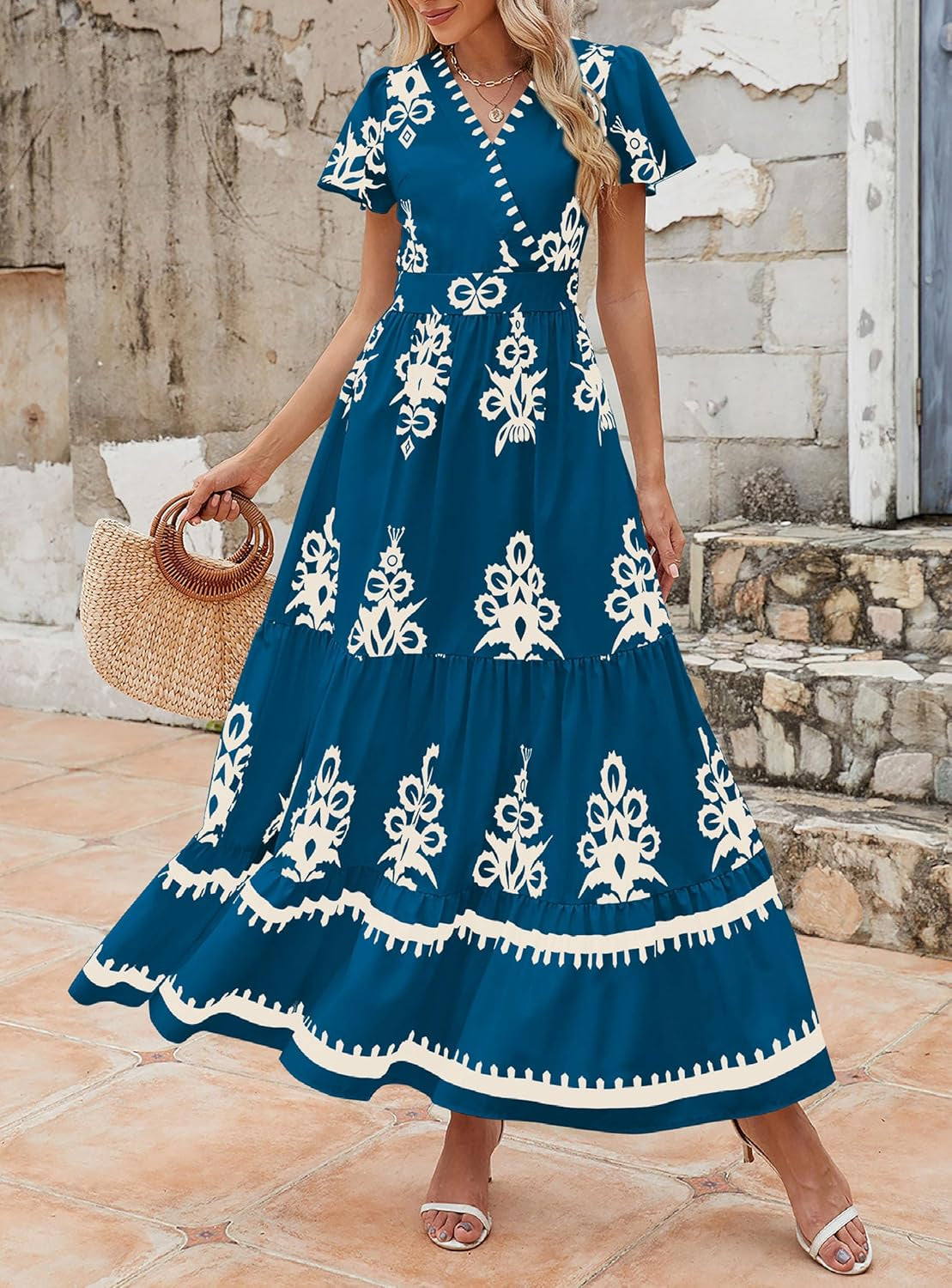 Womens 2025 Summer Casual V Neck Boho Maxi Dress Flowy Aline Bell Sleeve Tiered Floral Dresses with Pocket