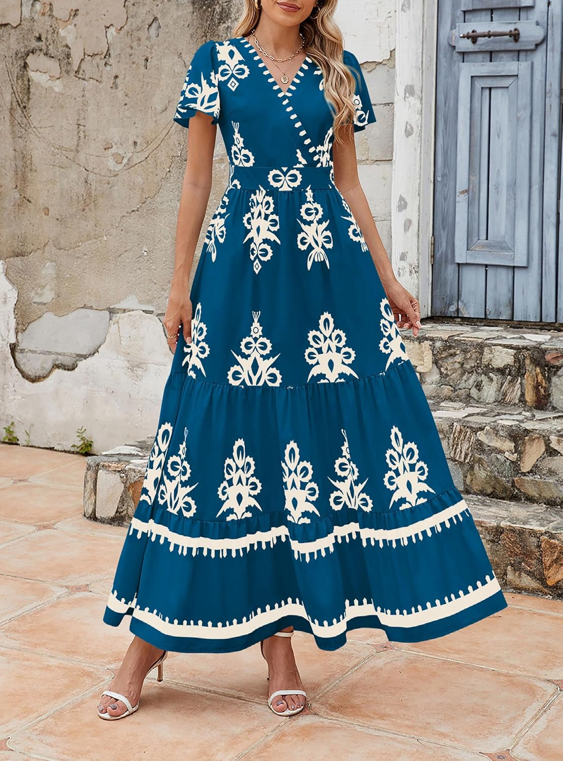 Womens 2025 Summer Casual V Neck Boho Maxi Dress Flowy Aline Bell Sleeve Tiered Floral Dresses with Pocket