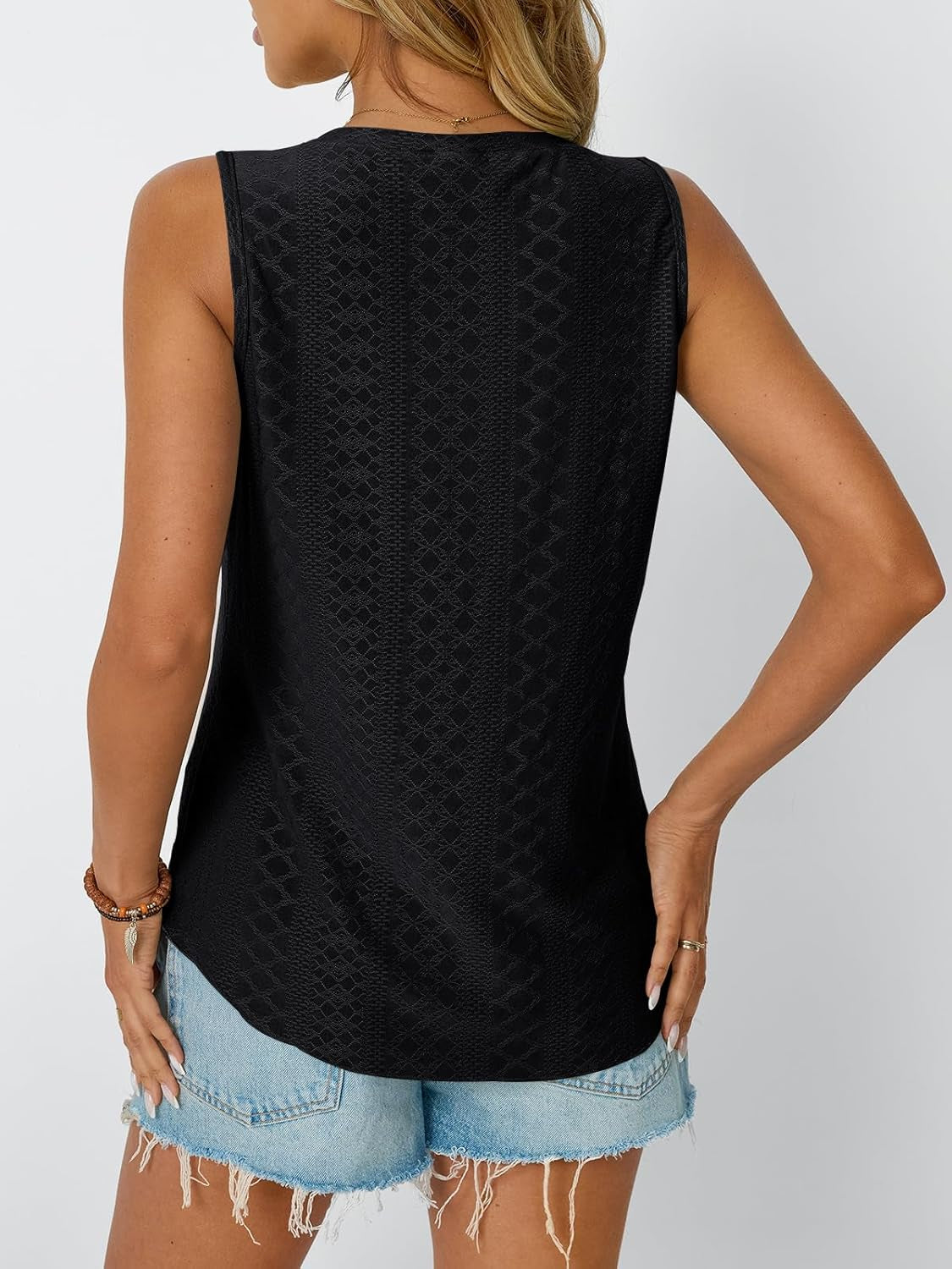 Women Summer Tank Top Eyelet Embroidery 2025 Vacation Sleeveless V Neck Loose Fit Shirt Spring Fashion Casual Clothes