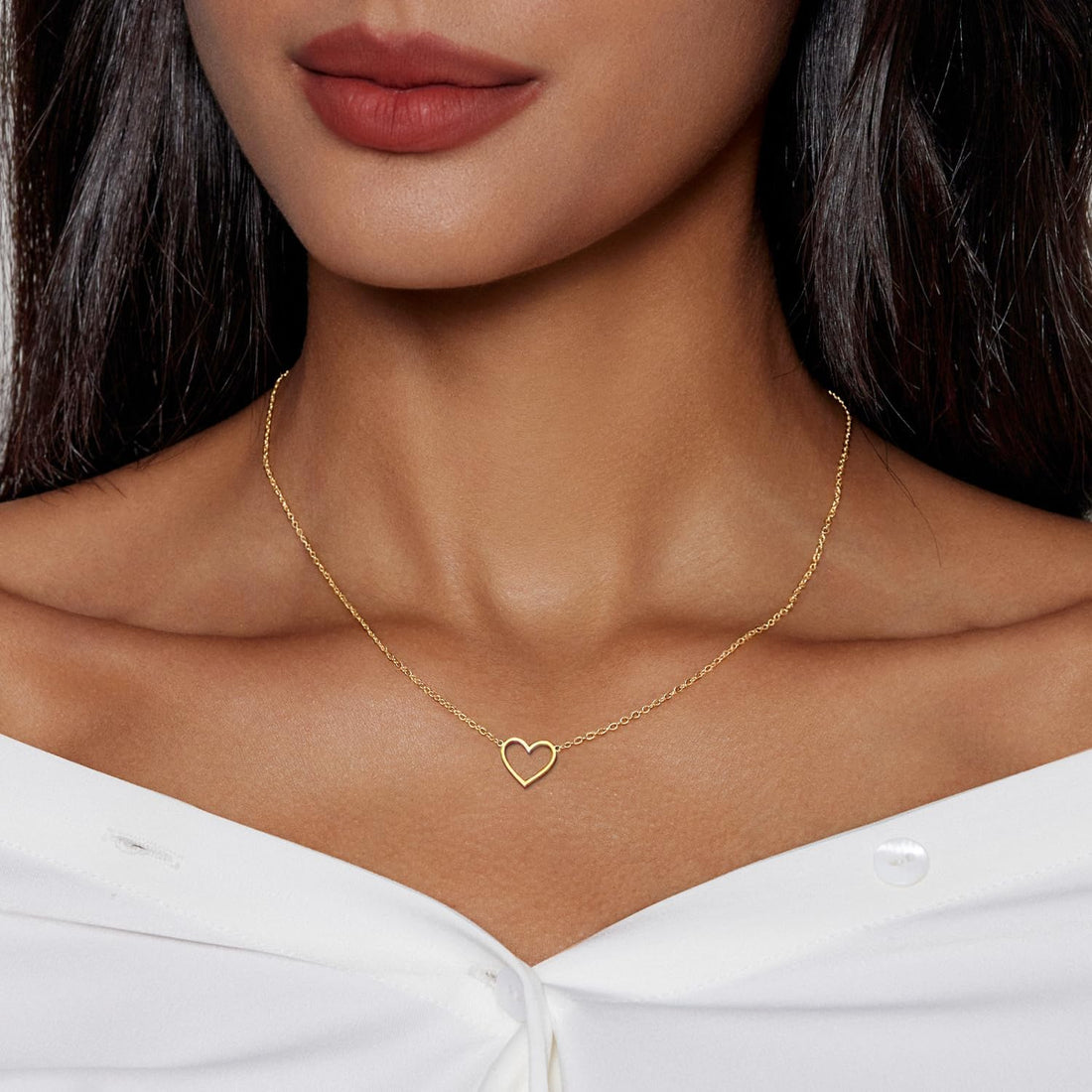 Cute Heart Necklace 18K Gold/Silver Plated Tiny Heart Pendant Choker Necklaces Gold Love Heart Chain Necklace for Women Dainty Gold Jewelry Valentines Day Gifts for Women Girls Teen Girls