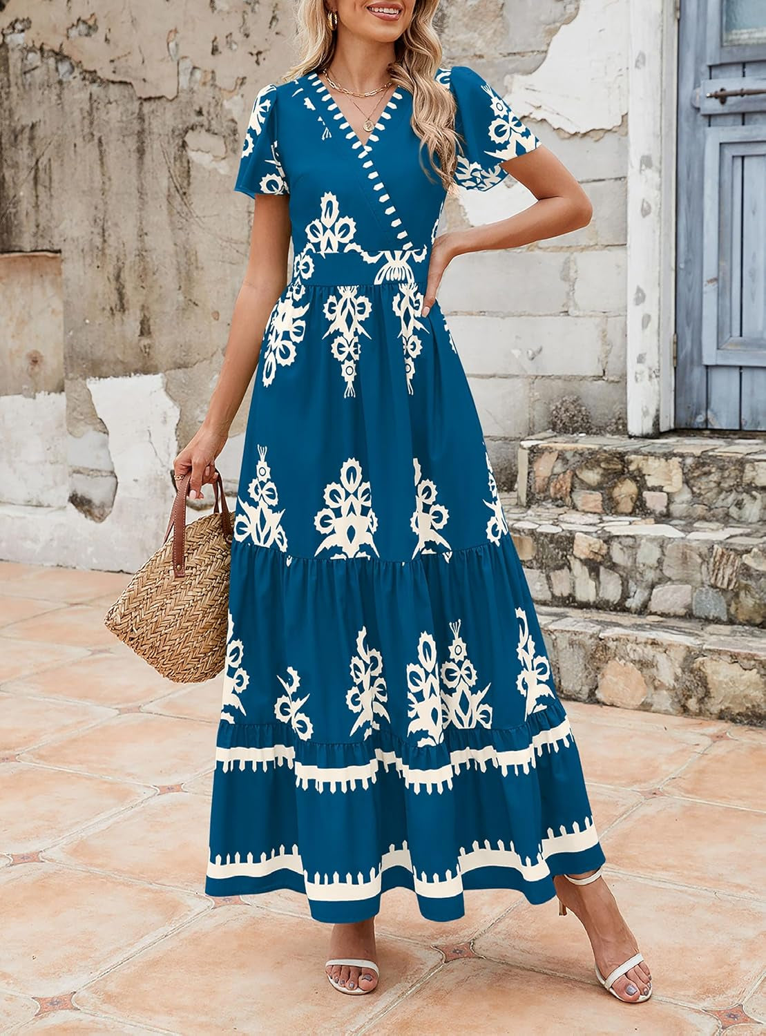 Womens 2025 Summer Casual V Neck Boho Maxi Dress Flowy Aline Bell Sleeve Tiered Floral Dresses with Pocket
